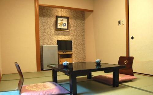 別館山側８帖エコノミー和室