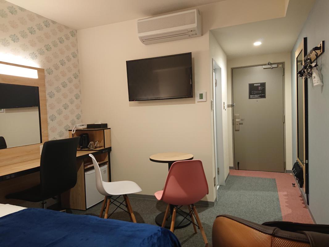 プレミアムルーム　18㎡・140㎝（ダブルベッド）マッサージチェア付