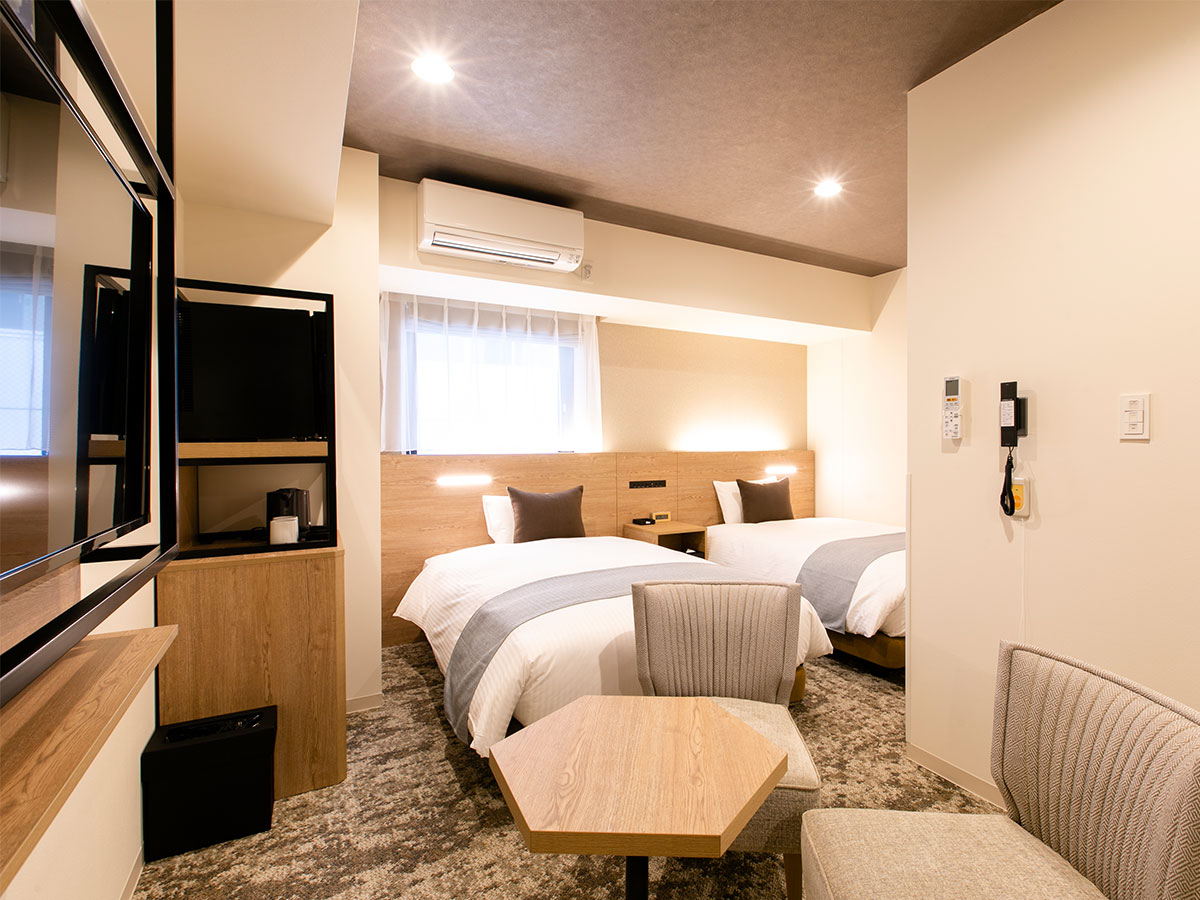 【客室】ユニバーサルツイン／禁煙／26㎡／120㎝幅ベッド2台
