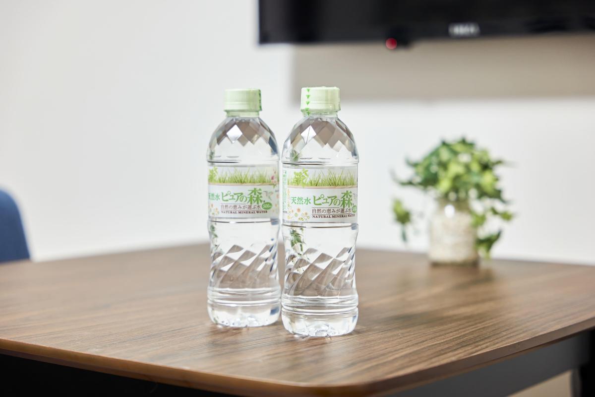 水