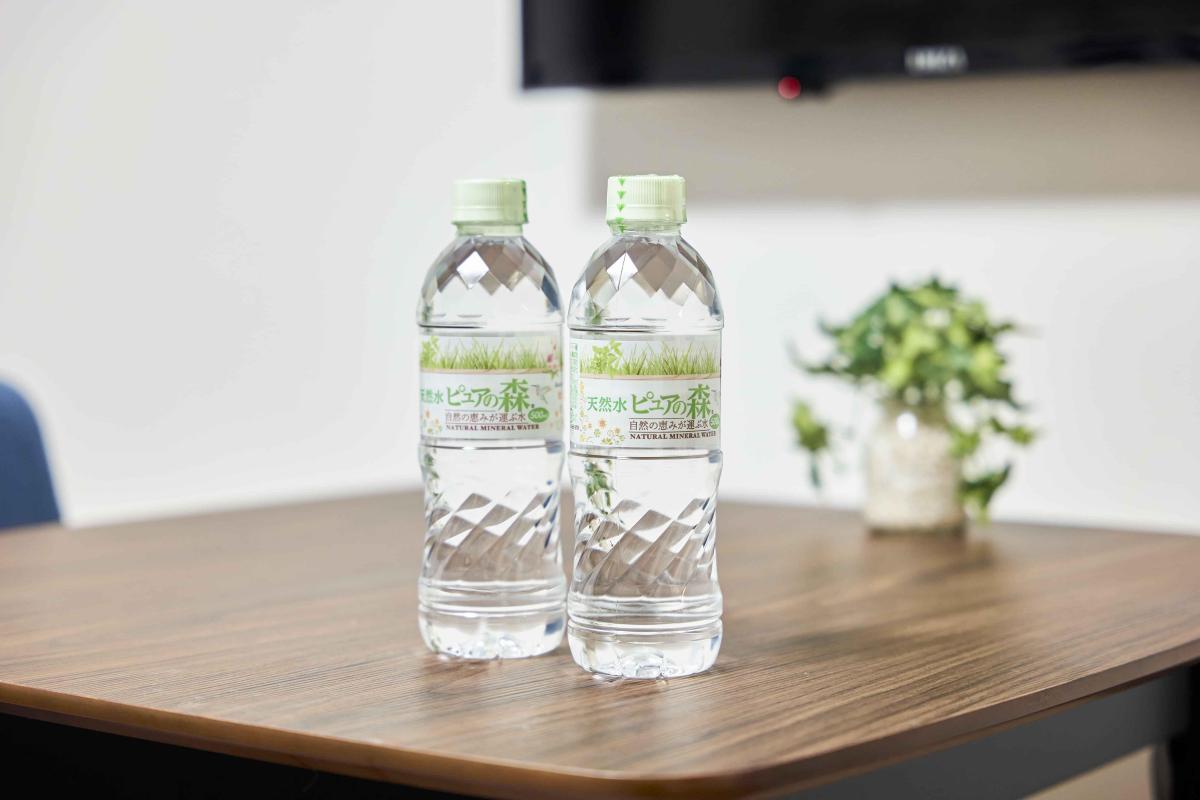 水