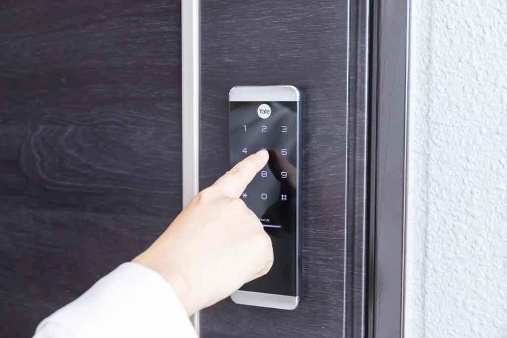 電子錠、鍵は不要です。